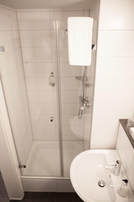 Hotel & Restaurant Schwarzes Kreuz Fürth Kültér fotó